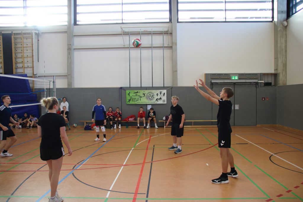 U18 2. Mannschaft bei der Annahme