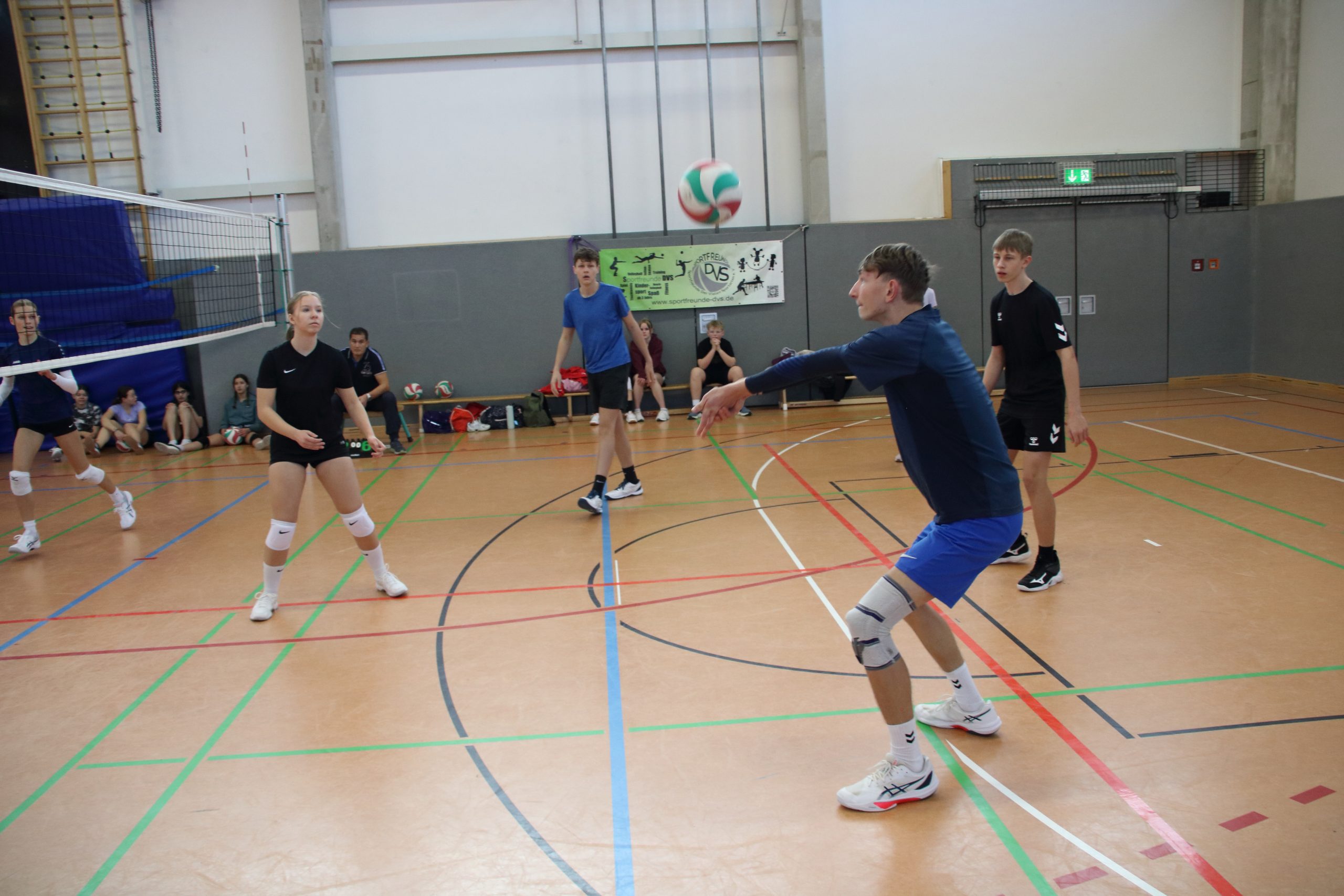 U18 1. Mannschaft bei der Annahme